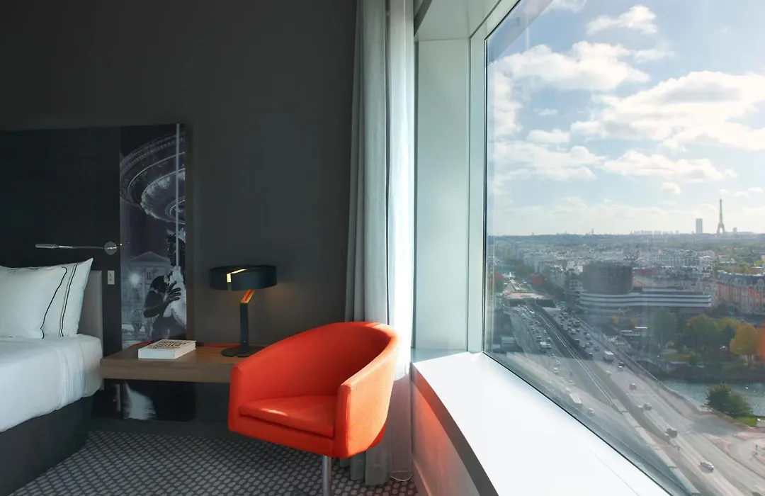 Hôtel Melia Paris La Défense-1